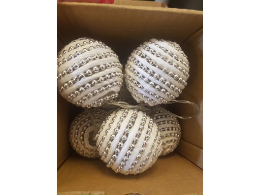 B.p.c. cotton balls biało -srebrne kuleczki led
