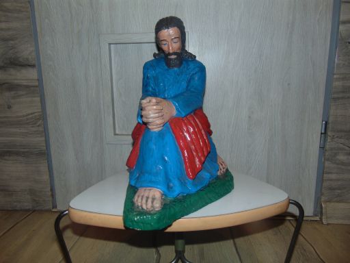 Pan jezus modlący się,figura z 1953 r.wys.32